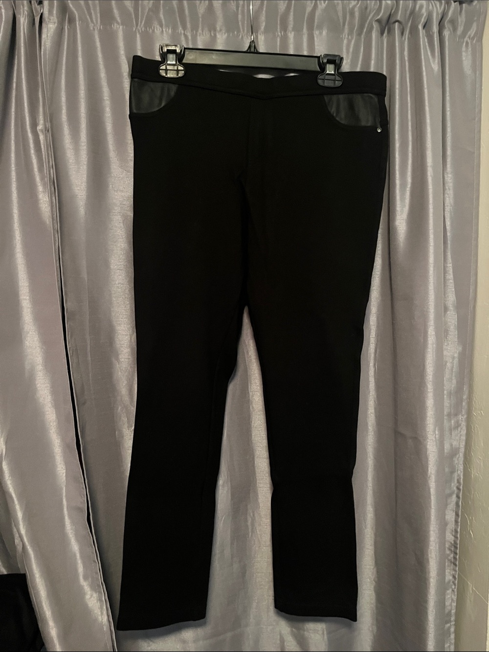 DKNYC Black Ponte Leggings with Faux Leather Accent
